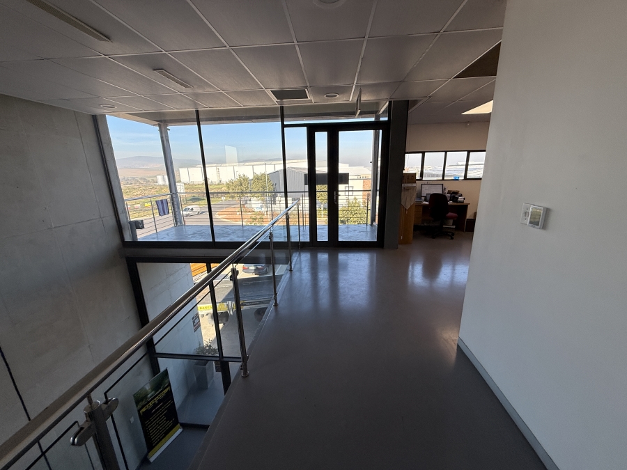 To Let Commercial Property for Rent in Rivergate Western Cape